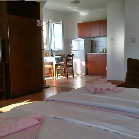 Cajic Apartman *
