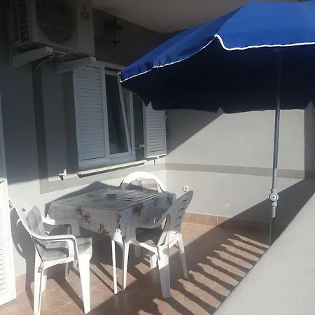 Cajic Apartman Povile